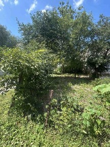 Продаж 1/2 будинку з ділянкою 5 соток, гаражем та всіма комунікаціями