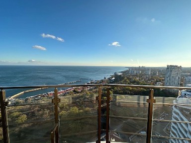 Видовая двушка с террасой на Каманина