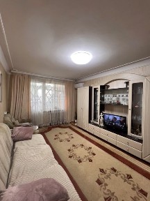 Продаж / 3кімнатна/ Молодіжний/ Героів Украіни