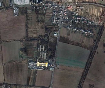 Оренда території з складськими приміщеннями