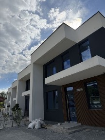 Продаж сучасних котеджів преміум-класу в Сокільниках