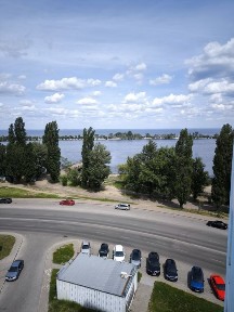 Продам квартиру на набережній Черкас ( Митниця), із видом на Дніпро
