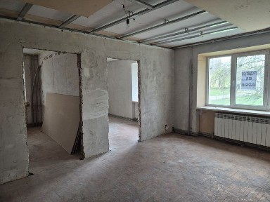 Продаж 4 к. квартири