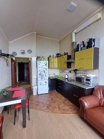 Продаж однокімнатної квартири в с. Чубинське (Бориспільський район), вулиця Яблунева