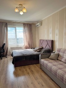 Вул. Тираспольська 60 ЖК Місто Квітів 1-кімн. 42 кв. м з ремонтом. Без комісїї.
