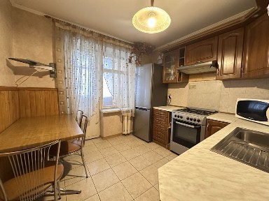 Продаж 3к в центрі міста поруч з парком І. Франка.