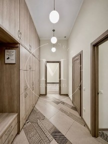 Київ, Шевченківський, вулиця Олеся Гончара 28