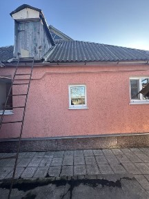 Продам будинок в центрі міста Лозова
