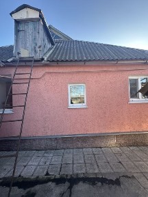 Продам будинок в центрі міста Лозова