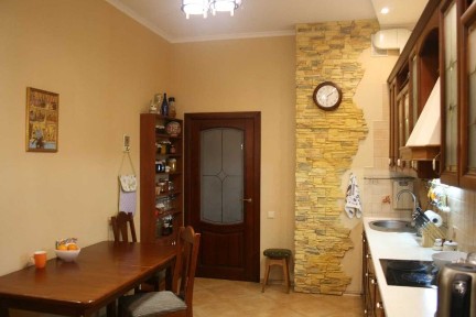 Продам квартиру. Чубинське. 3 окремі кімнати.