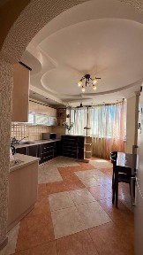 Оренда 2 кімнатної квартири Виставка