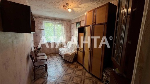 3-кімнатна квартира в житловому стані вул. Космонавтів