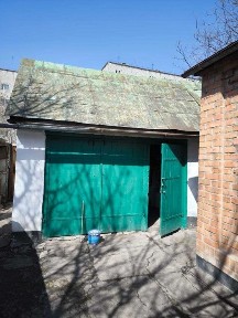 Продаж будинку в тихому районі