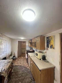 Продаж будинку м. Верхівцеве з гаражем в центрі СЕРТИФІКАТ