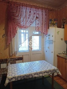Продаж 3-кімнатної сталінки на 97 (єВідновлення, Сертифікат)