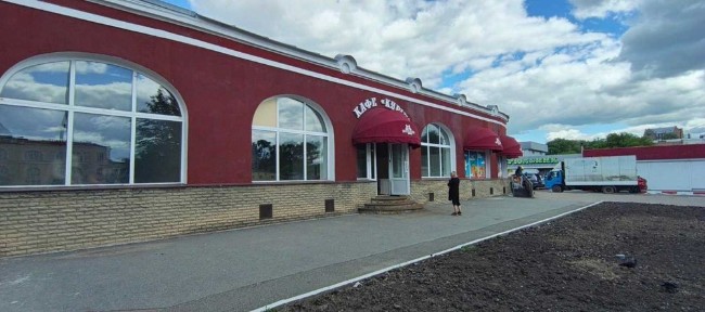 Оренда - м. Центральний ринок. Фасадний магазин 115м2