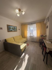 Продаж затишної 2-кімнатної квартири по вул. Каунаська, Дніпровський р-н