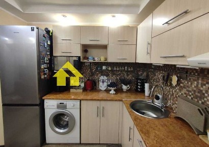 Продаж 2кімнатної квартири в Центрі. 3 поверх. Меблі + Техніка
