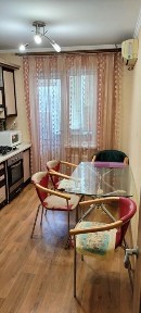 Продам 3 комнатную квартиру с автономным отоплением Таврический
