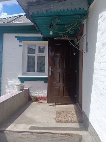 Продам будинок в районі школи 6