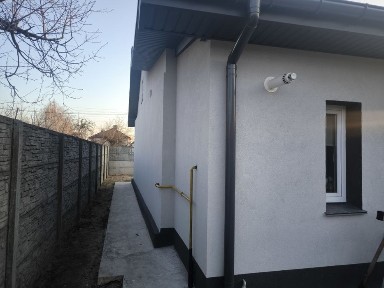 Продам будинок Бровари з земельною ділянкою, газ, центральне водопостачання