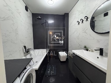 Продам стильну квартиру в центрі міста - ЖК Central House
