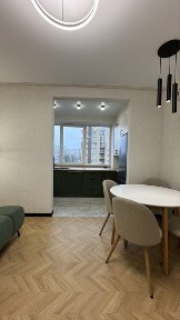 Продаж 1,5 к. Сучасний ЖК. Попуч з параом та центром міста.