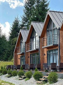 Продаю новий будинок в Яблуниці (Буковель) з ремонтом та меблями.