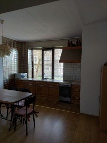 Продаж 3-х кімн. квартири (120 кв. м)