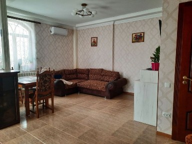 Кропивницький, Подільський, Архангельська 10