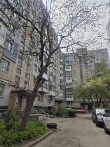Продам 3-кімнатну квартиру на Ковалівці (вулиця Олефіренка) 5/9 поверх