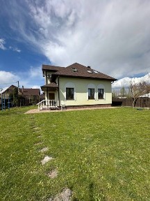 Без % Продаж будику з ремонтом в селі Тарасівка, поряд річечка, тихе місце з гарною природою, догоянута територія, граний ремонт, є камін
