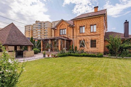 Продаж перміального будинку в Софіївській Борщагівці 423 кв. м.