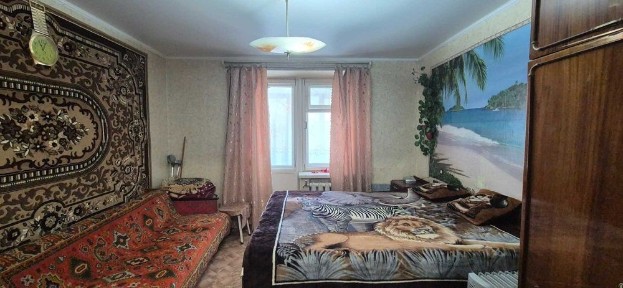 Продаж 2 к. кв в цегляному будинку. м.Сміла Держпрограми