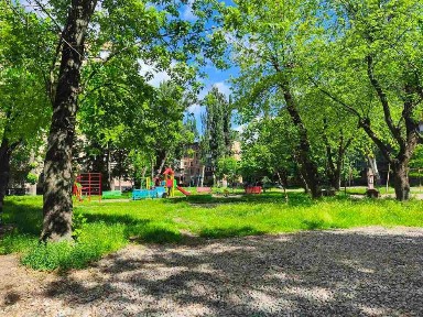 1 кімн. квартира під кап. ремонт. 