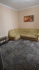 Здається частина будинку в центрі міста.
