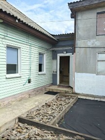 Будинок зі зручностями, с.Піски