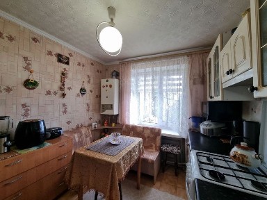 Продам трёх комнатную квартиру в Великодолинском.