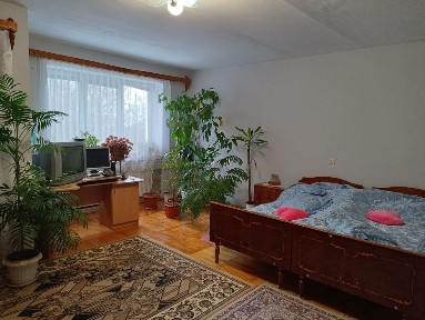 Продаж ГАРНОГО Будинку