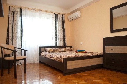 Київ, Лесі Українки бул., 5