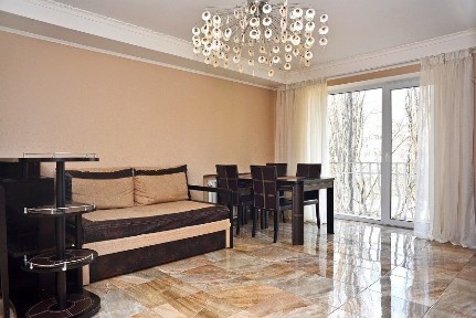 Київ, Лесі Українки бул., 28