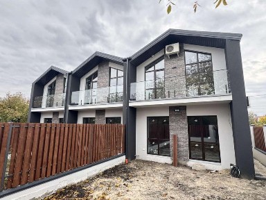 Таунхаус (від забудовника | без комісії) 120 м² та 2 сотки | 61 Садова | 2 км до метро Славутич | Осокорки | Дарницький район | Лівий берег