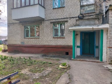 Продам двокімнатну квартиру на Раківці!
