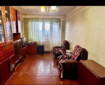 Продам 3х кімнатну квартиру на Основі Павла Тичини 24а