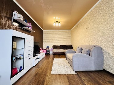 1к не кутова квартира 36 м² на Жадова з автономним опаленням