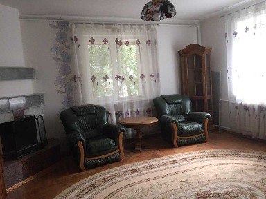 Оренда Будинку під офіс для сімʼї