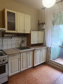 Здається в оренду трьох кім квартира в Ужгороді