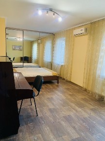 Одеса, Приморський, Пішонівська вулиця 22
