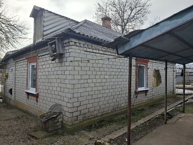 Будинок в селі Болеславчик