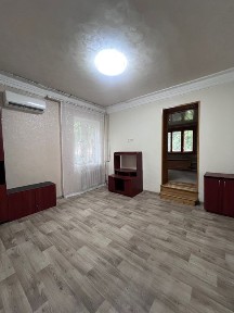 Сдам 2 х комнатную квартиру.